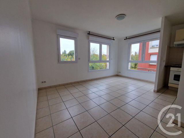 Afficher la photo en grand Appartement F3 à vendre - 3 pièces - 50.0 m2 - ST JUST EN CHAUSSEE - 60 - PICARDIE - Century 21 Collin Immobilier