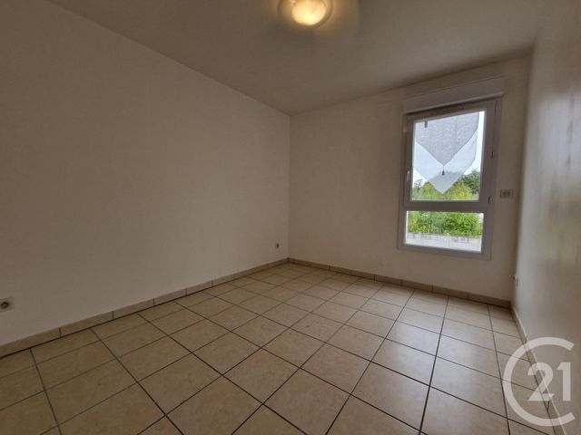 Afficher la photo en grand Appartement F3 à vendre - 3 pièces - 50.0 m2 - ST JUST EN CHAUSSEE - 60 - PICARDIE - Century 21 Collin Immobilier