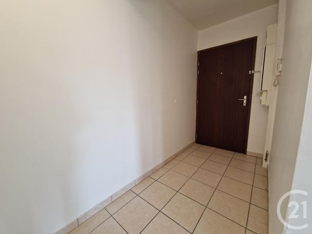 Afficher la photo en grand Appartement F3 à vendre - 3 pièces - 50.0 m2 - ST JUST EN CHAUSSEE - 60 - PICARDIE - Century 21 Collin Immobilier